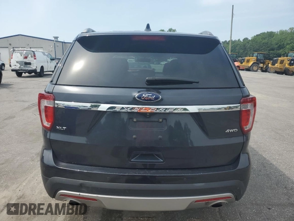 2017 Ford Explorer XLT with VIN 1FM5K8D88HGD74448, listed as a Copart auction lot 57061275 with 110,439 mi miles and Salvage title. Bid and sale history available at DreamBid. Image 6.