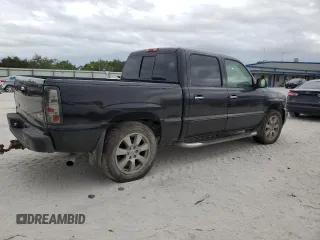 2006 GMC Sierra Denali z VIN 2GTEK63N161166776, wystawiony jako Copart lot #76421984 z przebiegiem Nie podano mil oraz Szkody całkowita. Historia ofert i sprzedaży dostępna na DreamBid. Obrazek 3.