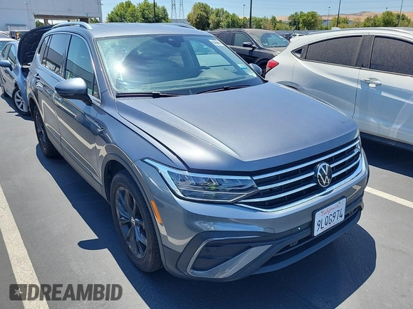2024 Volkswagen Tiguan SE with VIN 3VV3B7AX8RM107014, listed as a IAAI auction lot 42734341 with 27,789 mi miles and . Bid and sale history available at DreamBid. Image 36.
