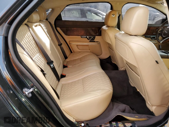 2017 Jaguar XJ with VIN SAJWJ2GD9H8W07458, listed as a Copart auction lot 78692304 with 48,616 mi miles and Non Repairable. Bid and sale history available at carsss.com. Image 10.