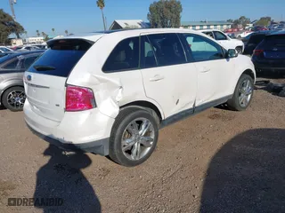 2013 Ford Edge SEL with VIN 2FMDK3JC8DBE38075, listed as a IAAI auction lot 41836234 with 110,772 mi miles. Bid and sale history available at carsss.com. Image 4.