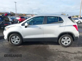 2018 Chevrolet Trax LS with VIN 3GNCJKSB3JL418469, listed as a IAAI auction lot 40842886 with 22,029 mi miles. Bid and sale history available at carsss.com. Image 14.