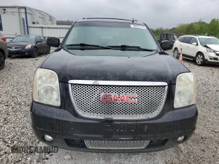 2011 GMC Yukon XL Denali z VIN 1GKS2MEF4BR140739, wystawiony jako Copart lot #50979175 z przebiegiem 237 005 mil mil oraz Szkody całkowita. Historia ofert i sprzedaży dostępna na DreamBid. Obrazek 5.