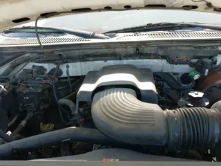 2003 Ford F-150 XL с VIN 1FTRF17W53NA74916, выставлен на аукционе IAAI как лот 42913798 с пробегом 142 608 миль миль и . История ставок и продаж доступна на DreamBid. Изображение 13.