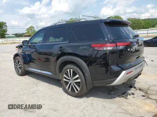 2024 Nissan Pathfinder Platinum z VIN 5N1DR3DK8RC212561, wystawiony jako Copart lot #54729585 z przebiegiem 46 647 mil mil oraz Tytuł czysty. Historia ofert i sprzedaży dostępna na DreamBid. Obrazek 2.