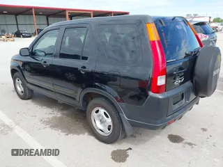 2003 Honda CR-V LX z VIN JHLRD78453C010850, wystawiony jako IAAI lot #42192990 z przebiegiem 134 649 mil mil oraz . Historia ofert i sprzedaży dostępna na DreamBid. Obrazek 3.