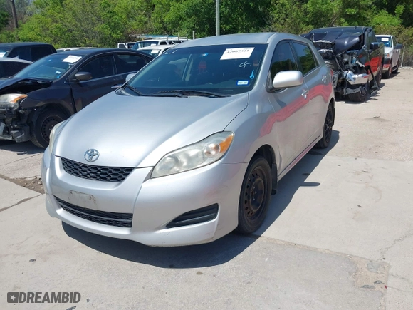 2009 Toyota Matrix with VIN 2T1KU40E59C016424, listed as a IAAI auction lot 42007321 with 188,157 mi miles. Bid and sale history available at carsss.com. Image 17.