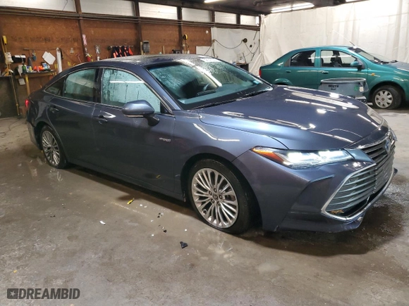 2020 Toyota Avalon Hybrid Limited with VIN 4T1D21FB3LU017328, listed as a Copart auction lot 52147035 with 54,305 mi miles and Salvage Title. Bid and sale history available at carsss.com. Image 4.