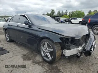 2017 Mercedes-Benz E 300 Luxury with VIN WDDZF4KB5HA045524, listed as a Copart auction lot 58699695 with 52,611 mi miles and Salvage title. Bid and sale history available at DreamBid. Image 4.