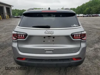 2020 Jeep Compass Limited z VIN 3C4NJCCBXLT211330, wystawiony jako Copart lot #56938845 z przebiegiem 98 968 mil mil oraz Szkoda całkowita • Salvage title. Historia ofert i sprzedaży dostępna na DreamBid. Obrazek 6.