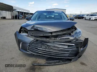 2018 Toyota Avalon Hybrid XLE Plus z VIN 4T1BD1EB4JU060916, wystawiony jako Copart lot #47883595 z przebiegiem 106 333 mil mil oraz Szkoda całkowita • Salvage title. Historia ofert i sprzedaży dostępna na DreamBid. Obrazek 5.