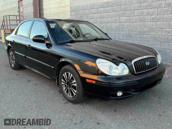 2004 Hyundai Sonata with VIN KMHWF25H94A000139, listed as a Copart auction lot 84455464 with 129,267 mi miles and Clean Title. Bid and sale history available at carsss.com. Image 1.