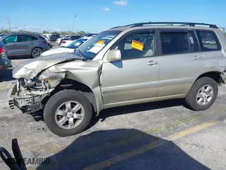 2002 Toyota Highlander with VIN JTEGF21A120071643, listed as a IAAI auction lot 41593796 with 157,608 mi miles. Bid and sale history available at carsss.com. Image 16.