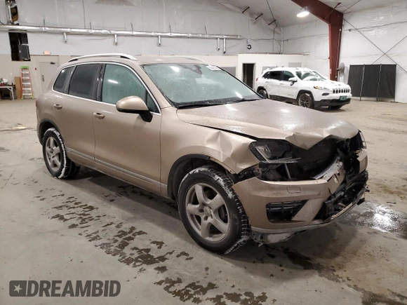 2016 Volkswagen Touareg Sport with VIN WVGEF9BP3GD010197, listed as a Copart auction lot 85826584 with 106,375 mi miles and Salvage Title. Bid and sale history available at DreamBid. Image 4.