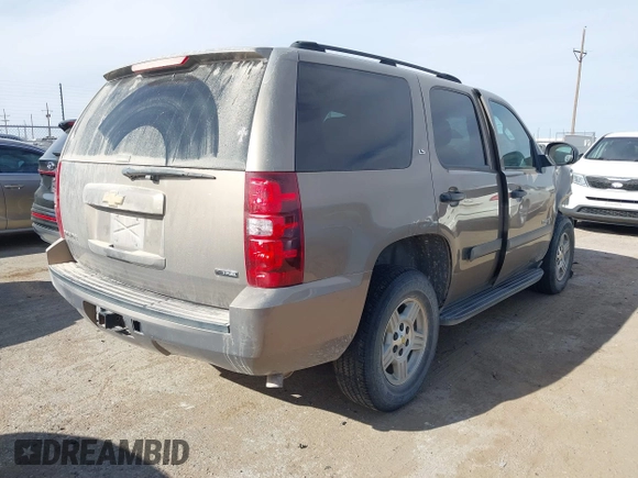 2007 Chevrolet Tahoe LTZ z VIN 1GNFC130X7R241919, wystawiony jako IAAI lot #41270202 z przebiegiem Nie podano mil oraz . Historia ofert i sprzedaży dostępna na DreamBid. Obrazek 4.