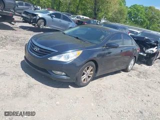2013 Hyundai Sonata GLS with VIN 5NPEB4AC1DH751357, listed as a IAAI auction lot 42046348 with 118,619 mi miles. Bid and sale history available at carsss.com. Image 2.
