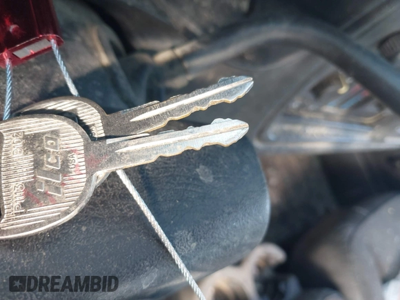 2004 Chevrolet Silverado 1500 with VIN 1GCEK19T74E385021, listed as a IAAI auction lot 41352639 with 152,734 mi miles and . Bid and sale history available at DreamBid. Image 11.