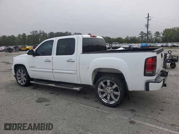 2008 GMC Sierra Denali z VIN 2GTEC638581195286, wystawiony jako Copart lot #51248935 z przebiegiem 216 464 mil mil oraz Szkody całkowita. Historia ofert i sprzedaży dostępna na DreamBid. Obrazek 2.