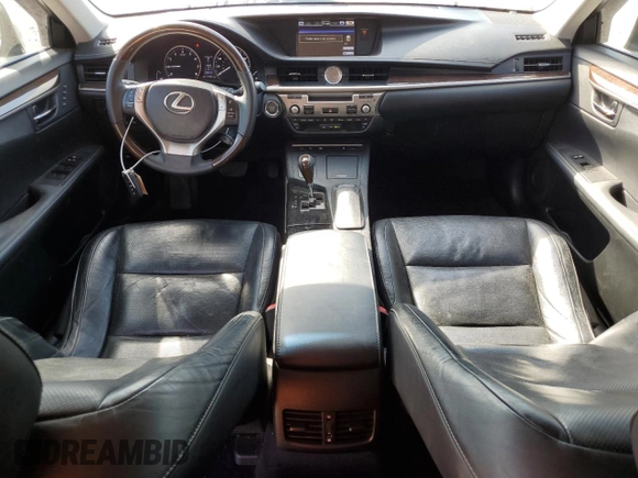2014 Lexus ES 330 z VIN JTHBK1GG4E2115772, wystawiony jako Copart lot #49188045 z przebiegiem 94 584 mil mil oraz Szkoda całkowita • Salvage title. Historia ofert i sprzedaży dostępna na DreamBid. Obrazek 8.