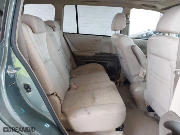 2004 Toyota Highlander with VIN JTEEP21AX40058820, listed as a IAAI auction lot 41798900 with 330,991 mi miles. Bid and sale history available at carsss.com. Image 8.