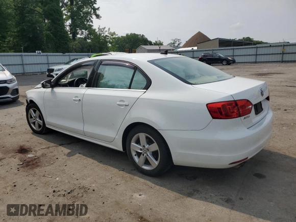 2014 Volkswagen Jetta TDI w/Premium z VIN 3VWLL7AJ6EM421646, wystawiony jako Copart lot #59305895 z przebiegiem Nie podano mil oraz Szkoda całkowita • Salvage title. Historia ofert i sprzedaży dostępna na DreamBid. Obrazek 2.