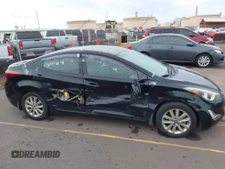 2014 Hyundai Elantra SE z VIN KMHDH4AEXEU172446, wystawiony jako IAAI lot #41819303 z przebiegiem 95 751 mil mil oraz . Historia ofert i sprzedaży dostępna na DreamBid. Obrazek 6.