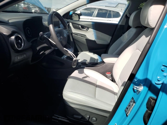 2022 Hyundai Kona Limited with VIN KM8K53A35NU911229, listed as a Copart auction lot 42786925 with 10,110 mi miles and Salvage Title. Bid and sale history available at carsss.com. Image 7.