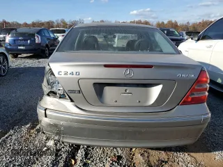 2004 Mercedes-Benz C 240 with VIN WDBRF81J14F463231, listed as a Copart auction lot 77785464 with 121,723 mi miles and Salvage title. Bid and sale history available at DreamBid. Image 6.