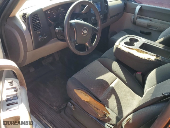 2008 Chevrolet Silverado 1500 Work Truck with VIN 1GCEC19XX8Z189766, listed as a Copart auction lot 44398895 with 228,420 mi miles and Clean Title. Bid and sale history available at carsss.com. Image 8.