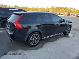 2016 Volvo V60 Cross Country T5 with VIN YV4612HK1G1019604, listed as a Copart auction lot 85134764 with 0 mi miles and Salvage Title. Bid and sale history available at carsss.com. Image 3.
