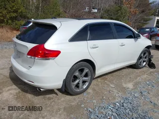 2010 Toyota Venza with VIN 4T3BK3BB1AU032620, listed as a IAAI auction lot 41731211 with 174,936 mi miles and . Bid and sale history available at carsss.com. Image 4.
