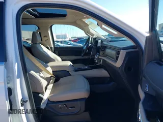 2024 Ford Expedition Limited with VIN 1FMJU1K86REA59325, listed as a IAAI auction lot 41263018 with 14,104 mi miles. Bid and sale history available at carsss.com. Image 5.