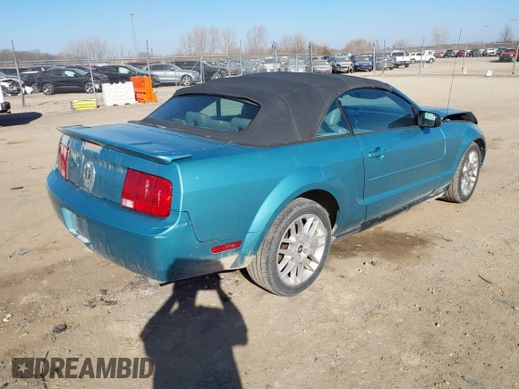2008 Ford Mustang Deluxe with VIN 1ZVHT84N785153405, listed as a IAAI auction lot 41800507 with 141,496 mi miles and . Bid and sale history available at DreamBid. Image 4.