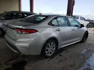 2020 Toyota Corolla LE with VIN 5YFEPRAE9LP074298, listed as a Copart auction lot 54745225 with 81,612 mi miles and Clean Title. Bid and sale history available at DreamBid. Image 3.