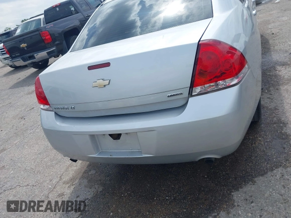 2016 Chevrolet Impala LT with VIN 2G1WB5E38G1143743, listed as a IAAI auction lot 42111582 with 204,462 mi miles and . Bid and sale history available at DreamBid. Image 16.