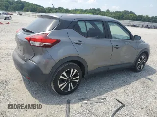 2018 Nissan Kicks S with VIN 3N1CP5CU0JL520047, listed as a Copart auction lot 61968345 with 133,447 mi miles and Clean title. Bid and sale history available at DreamBid. Image 3.
