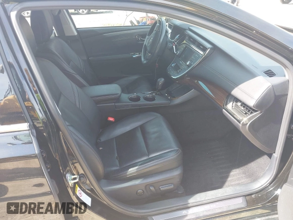 2014 Toyota Avalon Limited with VIN 4T1BK1EB4EU085097, listed as a IAAI auction lot 42165569 with 29,170 mi miles. Bid and sale history available at carsss.com. Image 5.