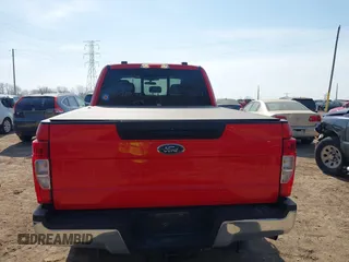 2020 Ford F-250 XL с VIN 1FT7W2BN0LED83527, выставлен на аукционе IAAI как лот 41773142 с пробегом 91 282 миль миль и . История ставок и продаж доступна на DreamBid. Изображение 16.
