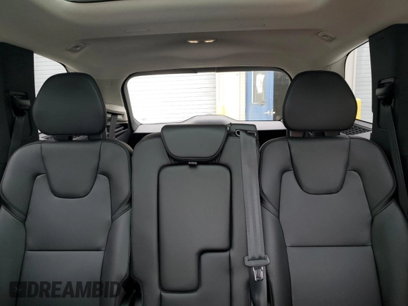 2025 Volvo XC90 Core с VIN YV4M12PJ1S1338770, выставлен на аукционе Copart как лот 44923915 с пробегом 823 миль миль и Чистый • Clean title. История ставок и продаж доступна на DreamBid. Изображение 10.