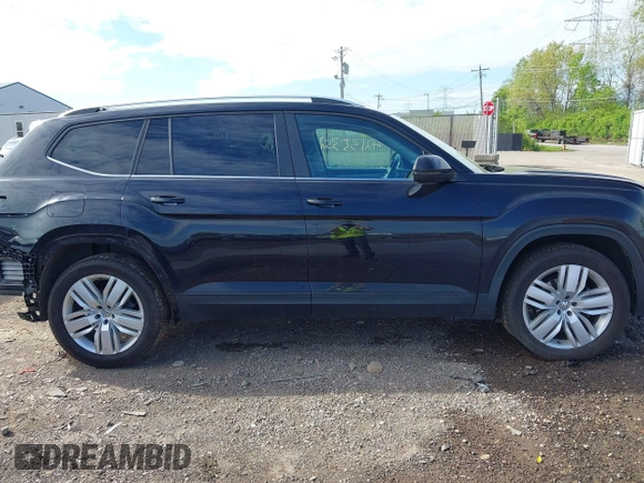2019 Volkswagen Atlas SE with VIN 1V2UR2CA3KC613611, listed as a IAAI auction lot 42135382 with 62,514 mi miles and . Bid and sale history available at DreamBid. Image 14.