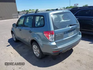 2010 Subaru Forester X с VIN JF2SH6AC0AH700487, выставлен на аукционе IAAI как лот 42374126 с пробегом 93 207 миль миль и . История ставок и продаж доступна на DreamBid. Изображение 3.