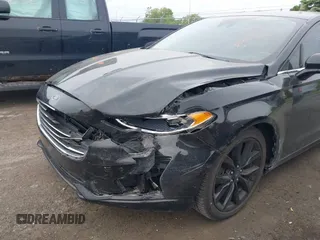 2020 Ford Fusion SEL с VIN 3FA6P0CD2LR145913, выставлен на аукционе IAAI как лот 42310012 с пробегом 121 168 миль миль и . История ставок и продаж доступна на DreamBid. Изображение 6.