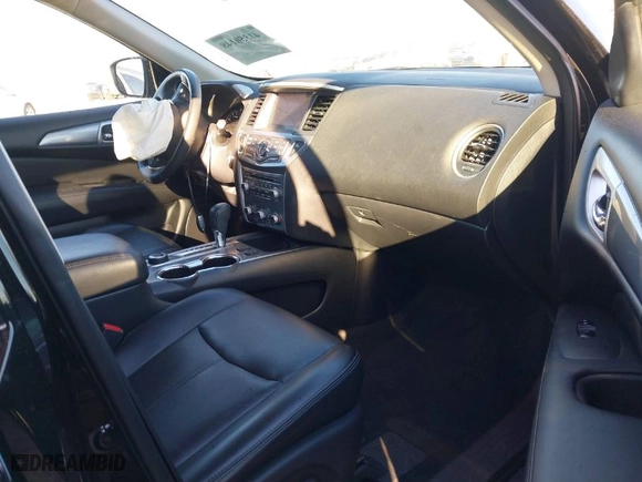 2019 Nissan Pathfinder S with VIN 5N1DR2MM1KC583062, listed as a IAAI auction lot 41350148 with NaN miles. Bid and sale history available at carsss.com. Image 5.