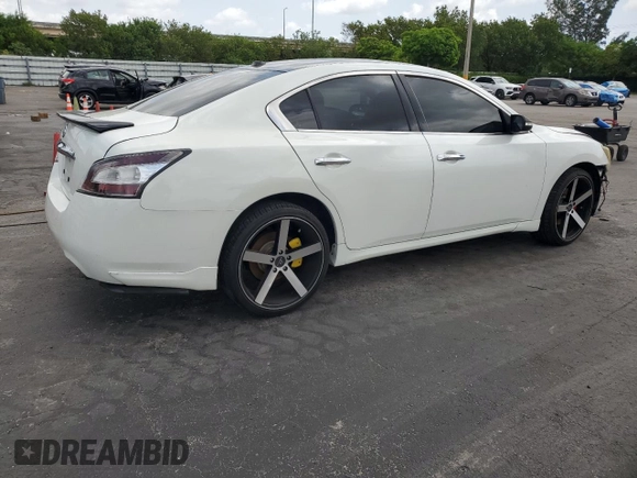 2014 Nissan Maxima S z VIN 1N4AA5AP3EC497714, wystawiony jako Copart lot #58436725 z przebiegiem 125 398 mil mil oraz Szkoda całkowita • Salvage title. Historia ofert i sprzedaży dostępna na DreamBid. Obrazek 3.
