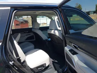 2025 Kia Telluride S with VIN 5XYP64GC4SG623557, listed as a IAAI auction lot 42385589 with 1,538 mi miles and . Bid and sale history available at DreamBid. Image 8.