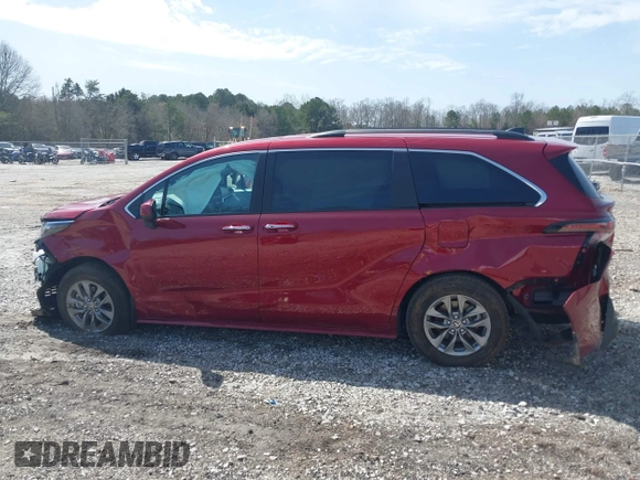 2025 Toyota Sienna XLE with VIN 5TDYRKEC7SS236507, listed as a IAAI auction lot 41635251 with 2,422 mi miles and . Bid and sale history available at DreamBid. Image 15.