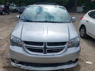 2018 Dodge Grand Caravan GT with VIN 2C4RDGEG5JR282136, listed as a IAAI auction lot 39792112 with 171,494 mi miles. Bid and sale history available at carsss.com. Image 12.