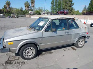 1985 Volkswagen Golf с VIN WVWCA0158FK023995, выставлен на аукционе IAAI как лот 42141623 с пробегом 101 111 миль миль и . История ставок и продаж доступна на DreamBid. Изображение 6.