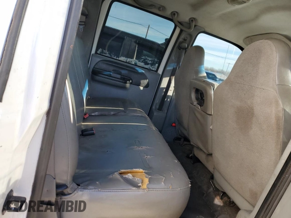 2007 Ford F-350 XL z VIN 1FTWW31P17EA63580, wystawiony jako Copart lot #85662754 z przebiegiem 228 300 mil mil oraz Szkoda całkowita • Salvage title. Historia ofert i sprzedaży dostępna na DreamBid. Obrazek 10.