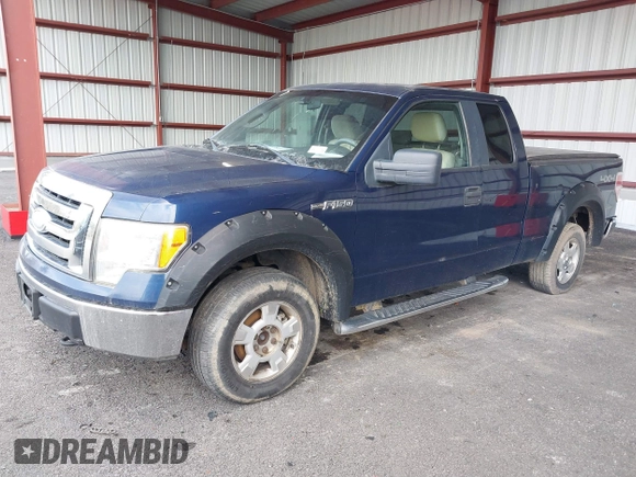 2009 Ford F-150 XL with VIN 1FTPX14V99FA81063, listed as a IAAI auction lot 40769810 with 238,472 mi miles. Bid and sale history available at carsss.com. Image 2.